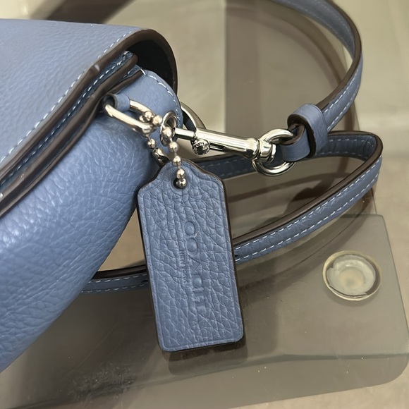 Authentic Coach Crossbody Bag - Picture 3 of 10